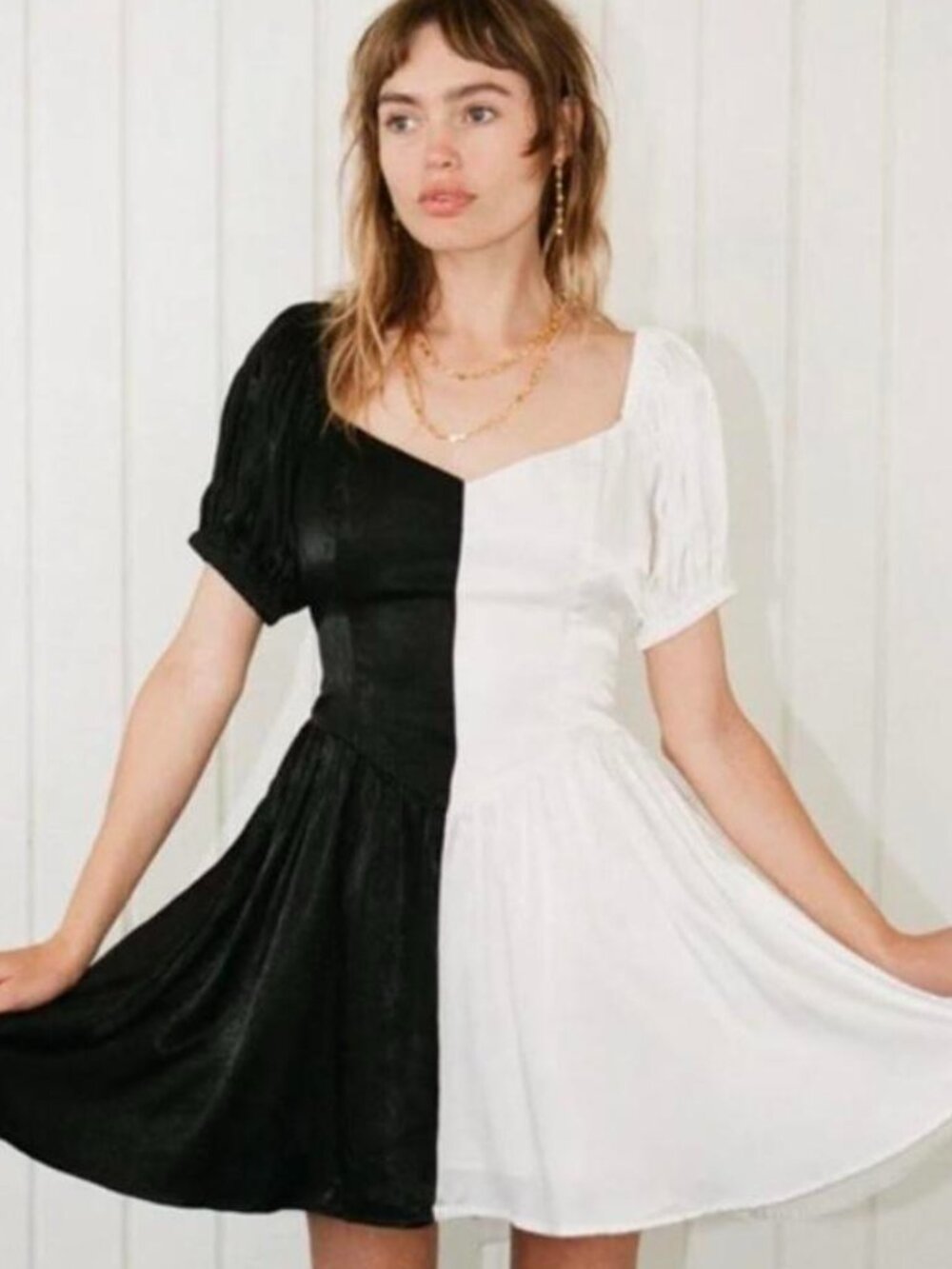 NWT Fashion Brand Company Satin Black/White Virgin Mini M